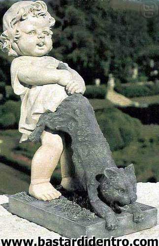 statua.jpg (33103 byte)