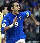 Foto: Inzaghi esulta dopo il suo gol