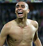 Foto: Trezeguet regala il titolo europeo alla Francia