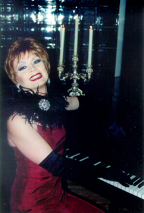 A dark and smoky Jacqueline!