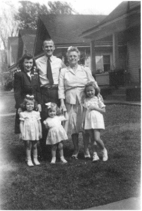 Motther and Frank with their mother and Margaret's three girls