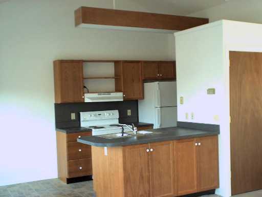 Kitchen50.jpg (13296 bytes)