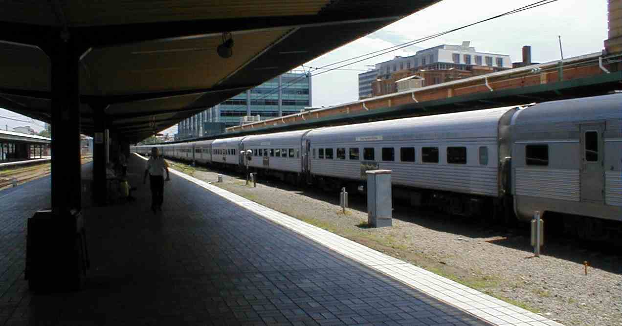 Indian Pacific, Sydney Central, Dec 2000