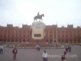 PLAZA SAN MARTIN