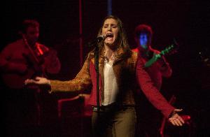 Los fans de Soledad colmaron el teatro Broadway 