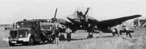 Fw 187 with ground crew