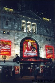 Victoria Palace Theatre, London 17/12/04
