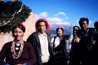 Khampa pilgrims at Feilai Si