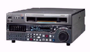 Un IMX MSW A-2000, videoregistratore digitale MPEG con preread e 8 canali audio, in uso presso la RAI e numerosi network e service