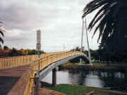 Afton Street footbridge, Riverside Park Essendon