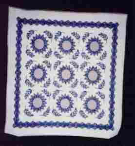 Wreaths quilt (6947 bytes)