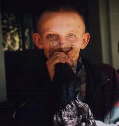 sniffglue.jpg (7209 bytes)