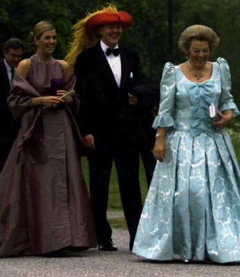 Maxima and Willem Alexander and the Queen on their way to the ball