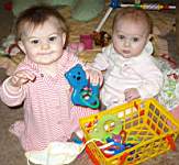 20050206_15a-EmmaleighReynolds-9mo_EmilyHiggins-almost7mo-HigginsMilwaukee.jpg