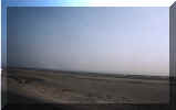 beach.jpg (25293 bytes)
