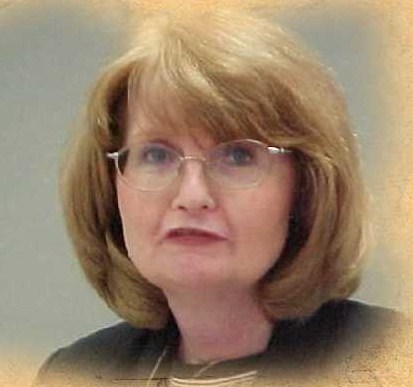 Ms. Joan Gosnell,  Academic Dean of the InterAmerican Campus