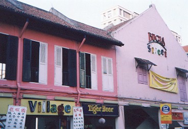 bugis5.jpg (32432 bytes)