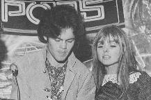 MICKY'S FIRST MEETING WITH SAMANTHA IN LONDON