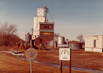 Grain Silo (67392 bytes)