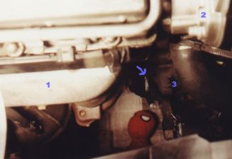 turbo_oiltap.jpg (11518 bytes)