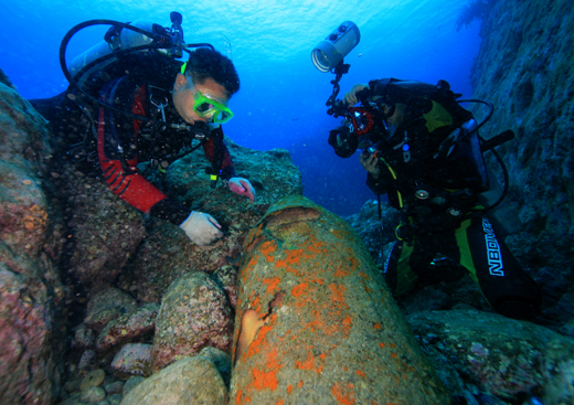 1,000-pound AN-M-65 General Purpose bomb found at Dokdo's East Islet.