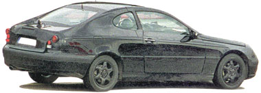 photo abclk20021380b.jpg  15KB