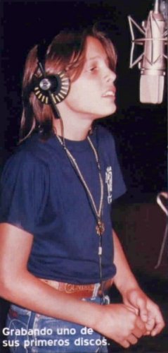 luisgrabandodisco.jpg (23244 bytes)