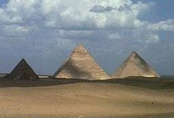 piramide.jpg (7359 bytes)