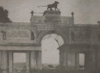 Monumento a las Víctimas de la Revolución