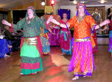 Vestuario utilizado en el Fallahi - fuente: www.taqasim.org.uk
