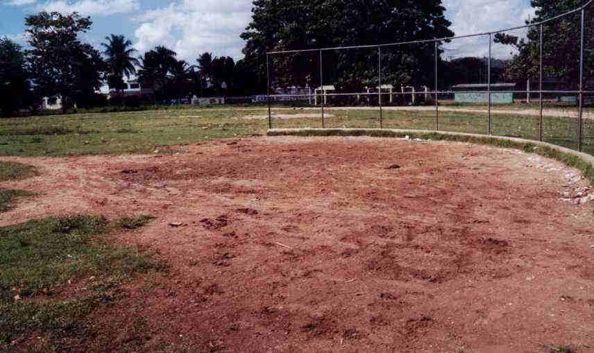 Instalaciones Deportivas Juegos Nacionales de San Cristobal en total abandono por parte de las Autoridades Deportivos y los Dirigentes Deportivos ddde la Ciudad