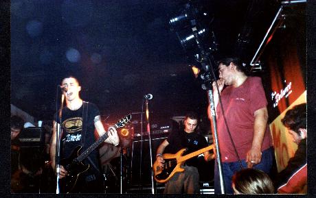 Mocam1.jpg (27985 bytes)
