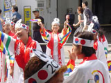 The Korean team with Kyeong in the middle, during a break