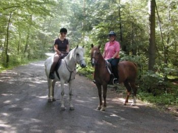 Magic and Talla, with Susan and jelane riding