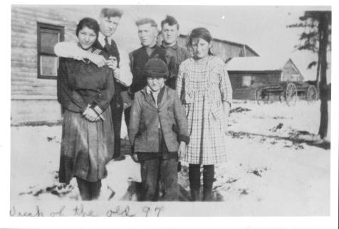 Children of Stefano and Angela Navone
L to R: Catherine, Joe, Tim, Phil, Della
Front: Jake
