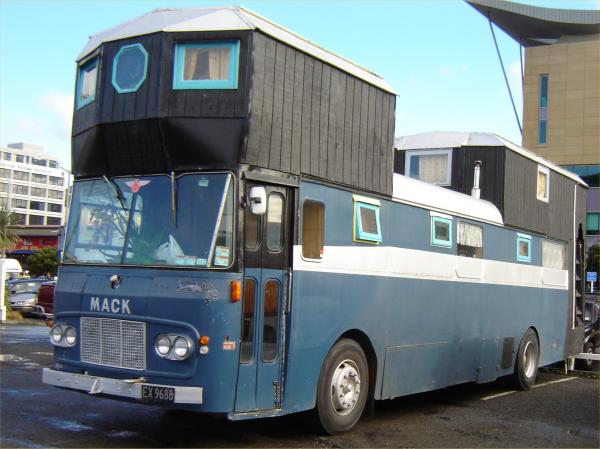 NST Mack Movan