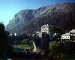 Puente de Mostar en 1990: Click para ver en grande ( 94,7 Kb )