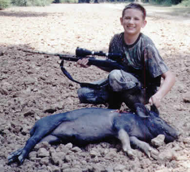pig hunting, hog hunting, baying dog, bay dog, pig dog, lockhart river, national parks, cape york, hunting, dog, pig, hog, sport, lockhart