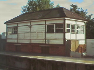 Signalbox on 11-Oct-1999 Note: lack of nameboards