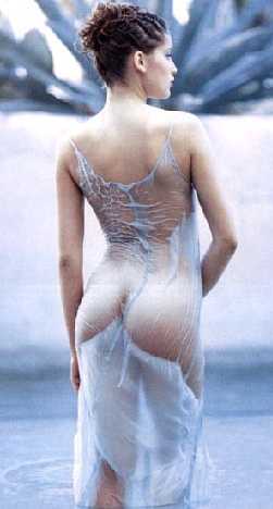 y me alzar del fuego
santificada y bella
como se alza del mrmol
una estatua desnuda