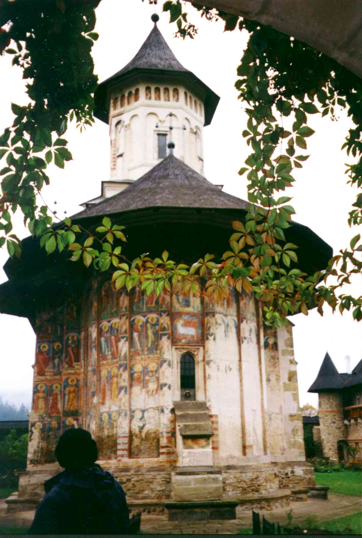 Moldovita , east side