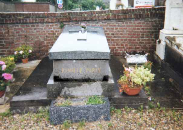PHOTO: Paray Family Plot