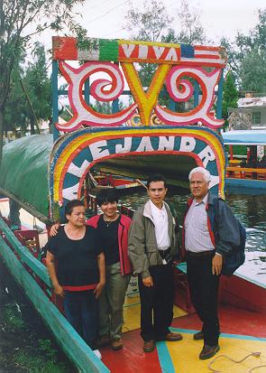Grito en Xochimilco Septimebre en 1999, Lydia, Ruth, Gerardo y Silvestre-Falta Silvia, Nora y Jose.-