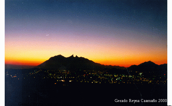 Amanecer del Nuevo Milenio, Mty. NL Enero 1 del 2000.