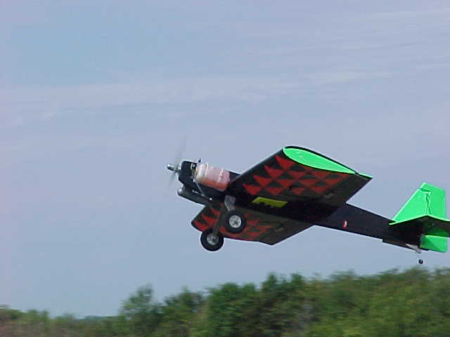 Patrick flew his Sig Fazer during thetouch and go competition as well.