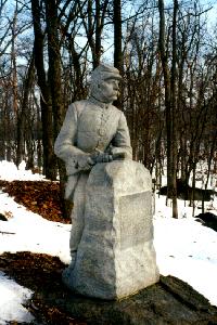 [photo of the Massachusetts Sharp Shooters Monument]