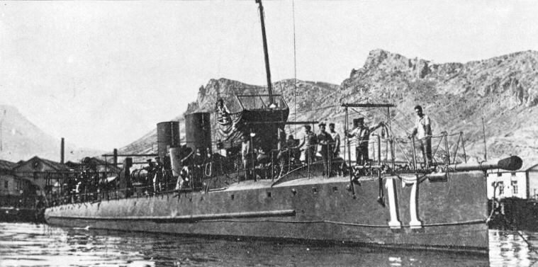 torp1.jpg (55369 bytes)