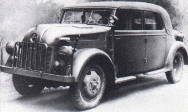 Late Model Steyr 1500 A/02 Kommandeurwagen Kfz.21