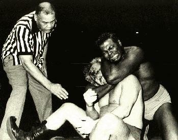 Sheik vs. Bobo Brazil