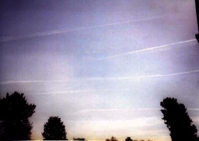 chemtrail2.jpg - 73017 Bytes